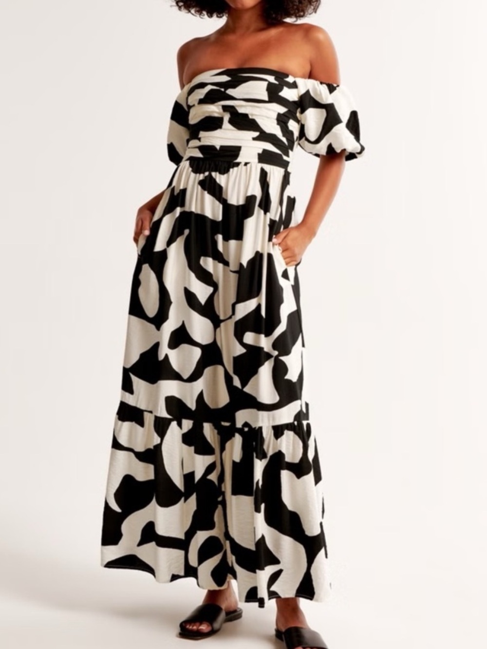 Abercrombie & Fitch The A&F Emerson Off The Shoulder Maxi Dress Black White XL